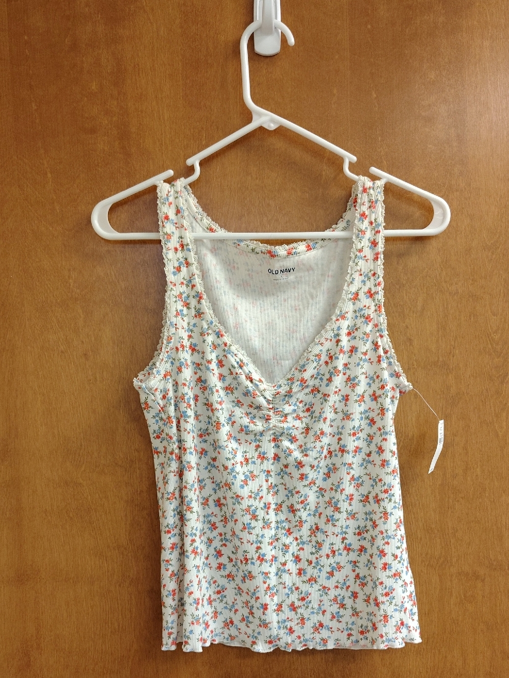 Old Navy White Floral Ribbed V-Neck Cinch Tank Top with Red & Blue Ditsy Floral